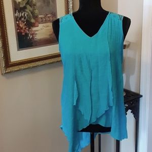 Spense Aqua Vista sleeveless asymmetrical hem top lace shoulder trim Small NEW…